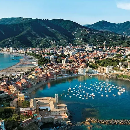 The Sea From The Hills Lejlighed *